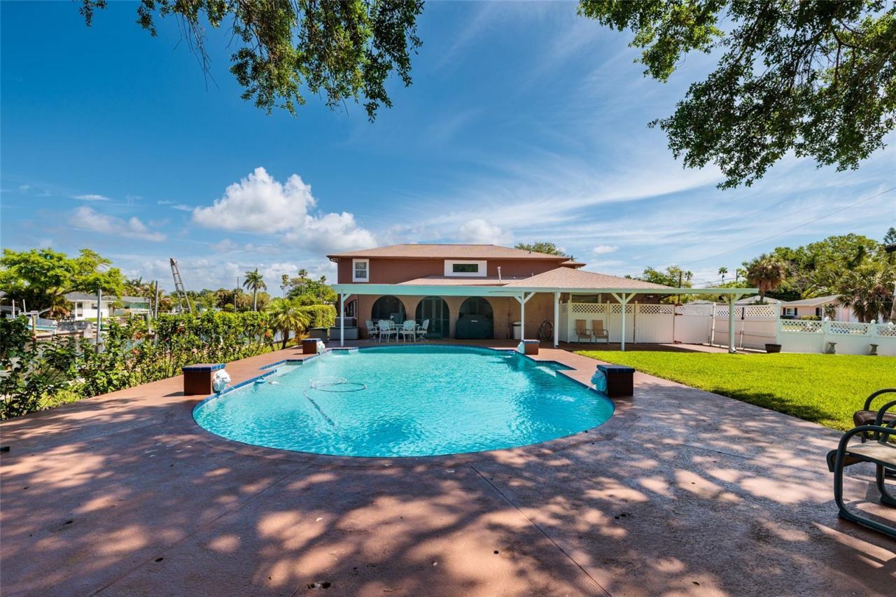 1449 45th Avenue Ne, Saint Petersburg, FL 33703 Photo