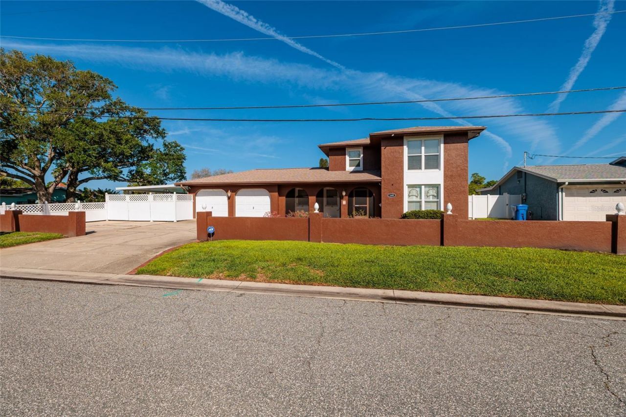 1449 45th Avenue Ne, Saint Petersburg, FL 33703 Photo