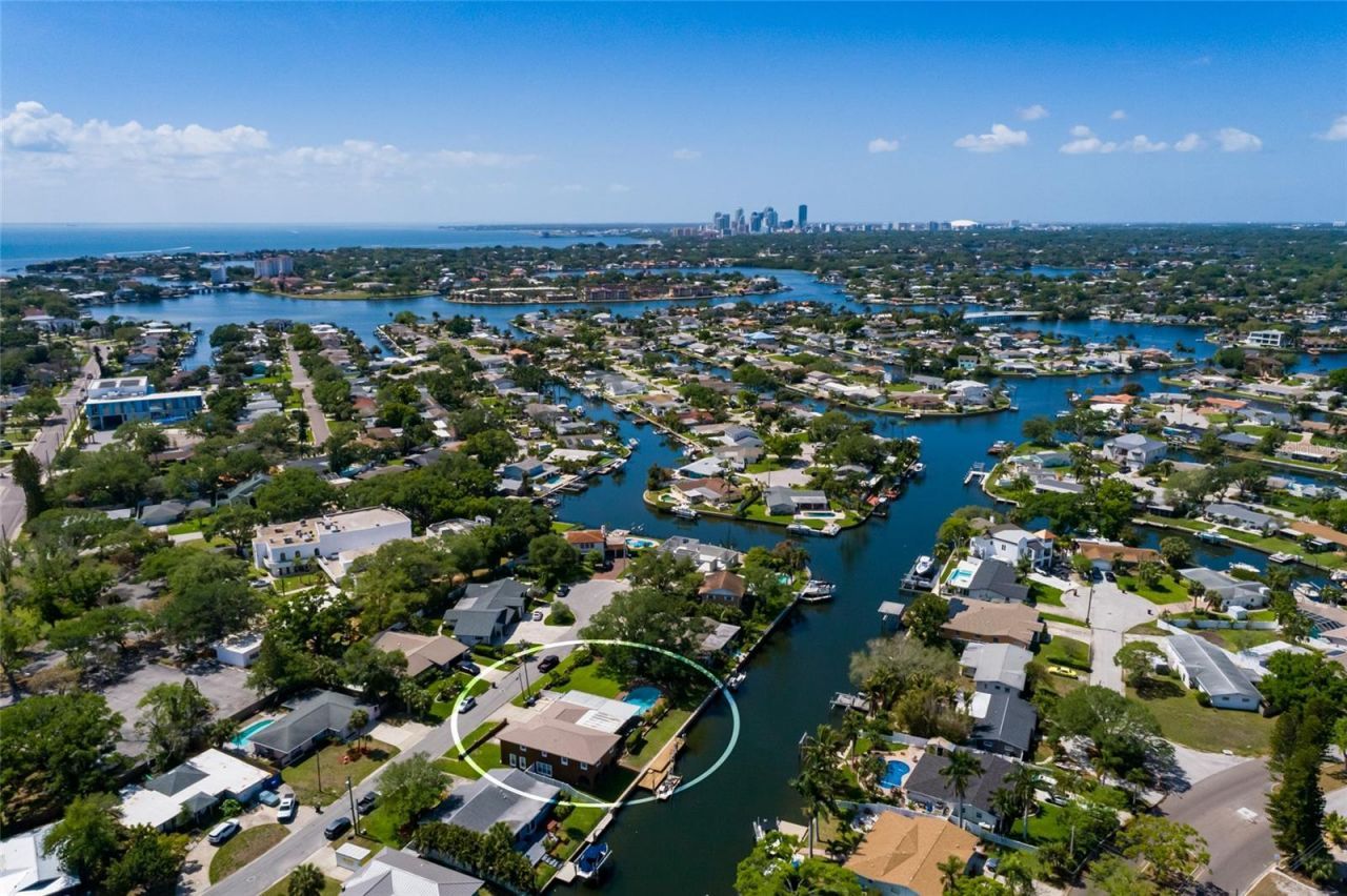 1449 45th Avenue Ne, Saint Petersburg, FL 33703 Photo