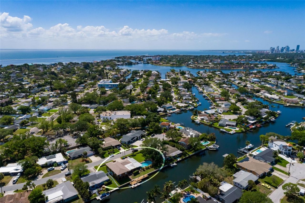 1449 45th Avenue Ne, Saint Petersburg, FL 33703 Photo