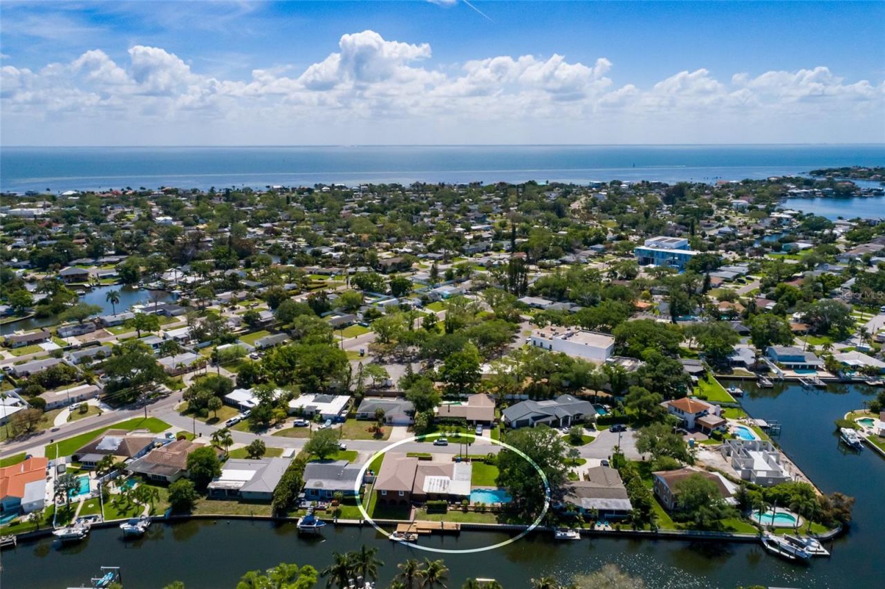 1449 45th Avenue Ne, Saint Petersburg, FL 33703 Photo