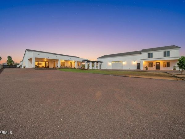 9321 W BUCKSKIN Trail, Peoria, AZ 85383