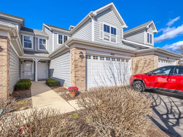 422 Victoria Lane , Elgin, IL 60124