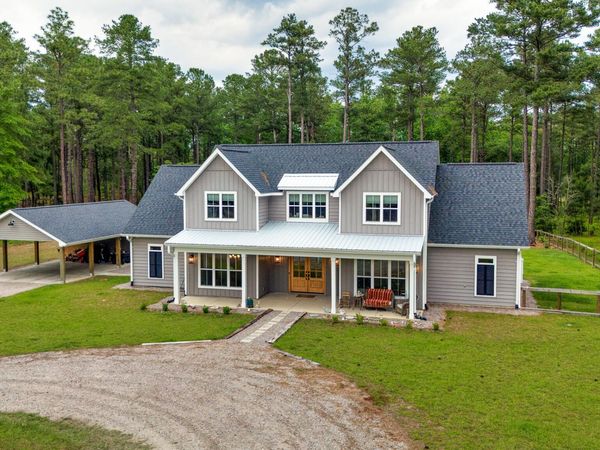 1005 Youngs Road, Vass, NC 28394
