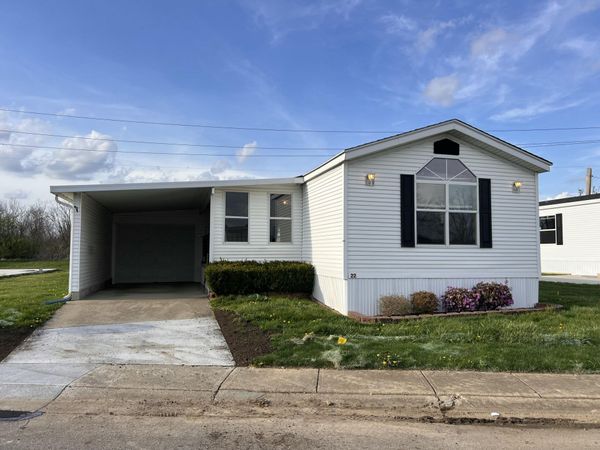 22 Sunset Drive, Springfield, OH 45504