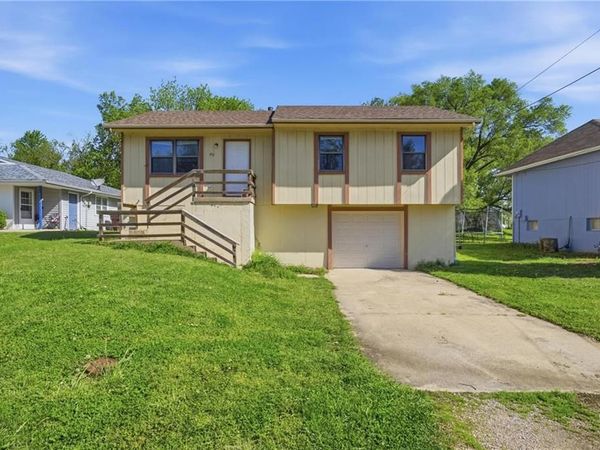 711 Park Street, Clinton, MO 64735