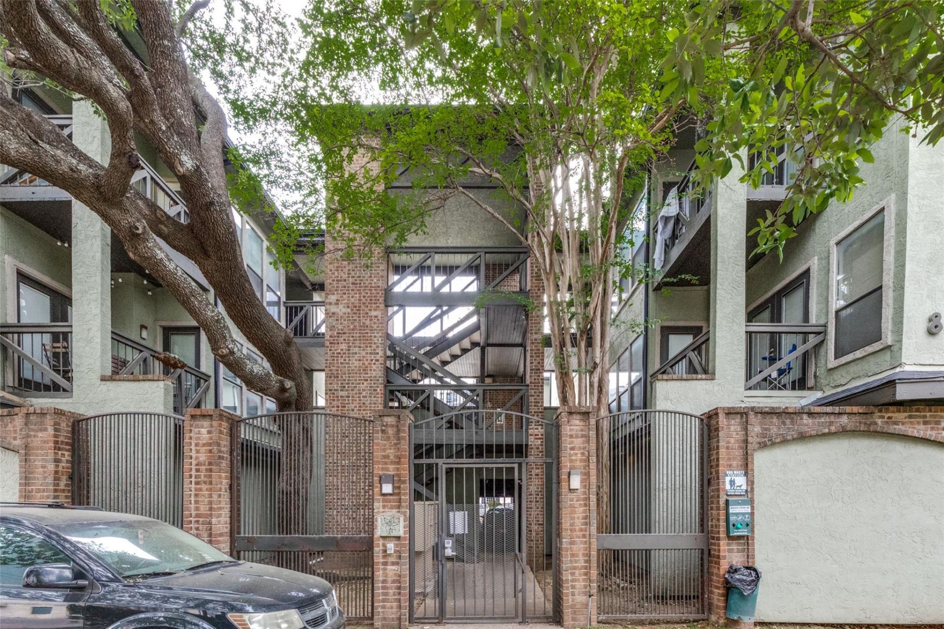 807 W 25th St, Unit 214, Austin, TX 78705 Main Photo