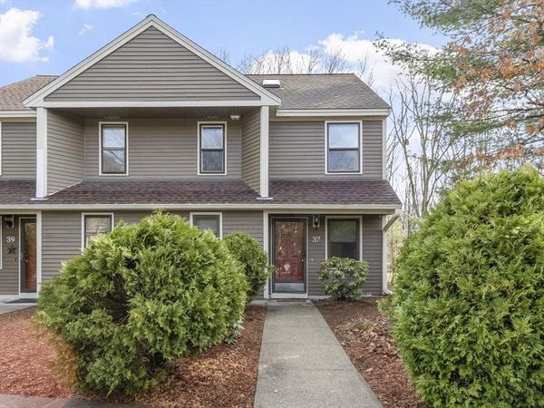 37 Drake Rd, Unit 37, Fitchburg, MA 01420
