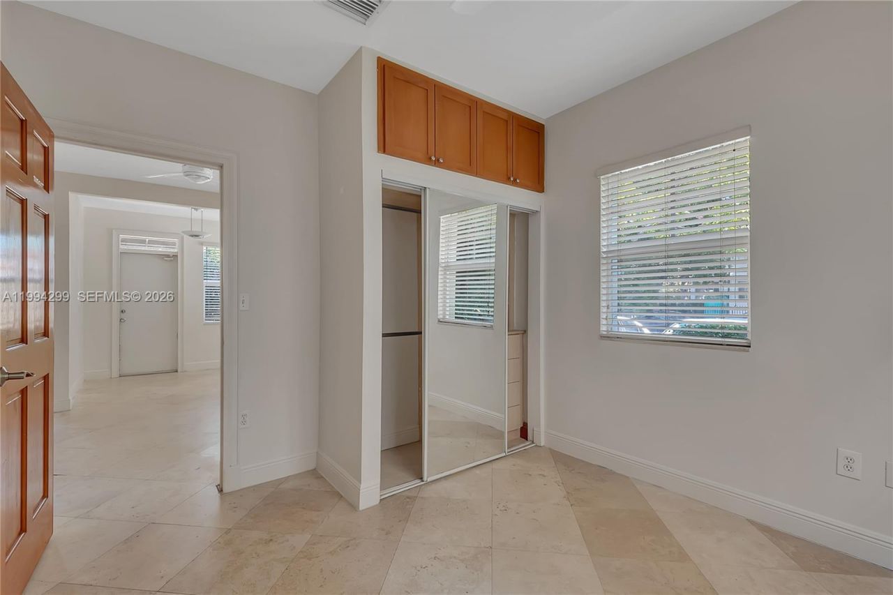 814 Lenox Ave , Unit 1, Miami Beach, FL 33139 Photo