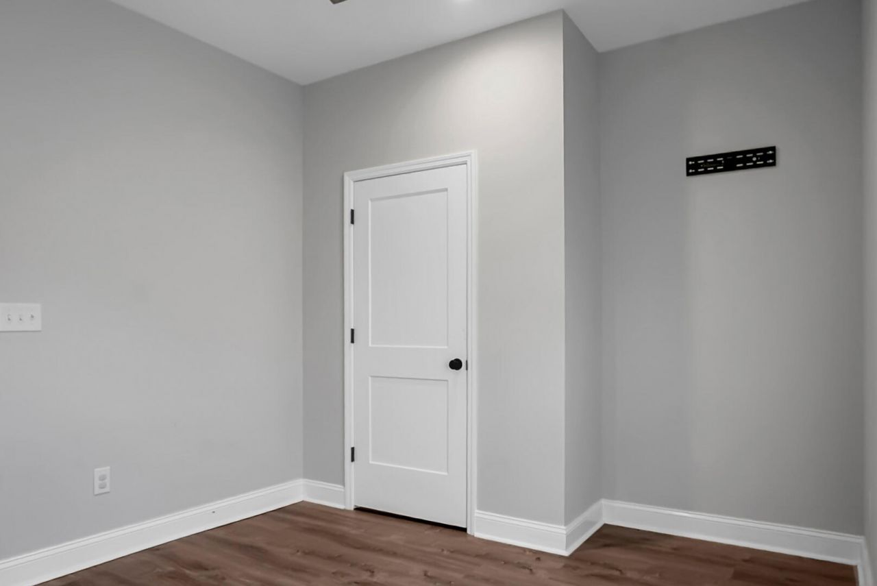 132 Wexford Way Photo 33