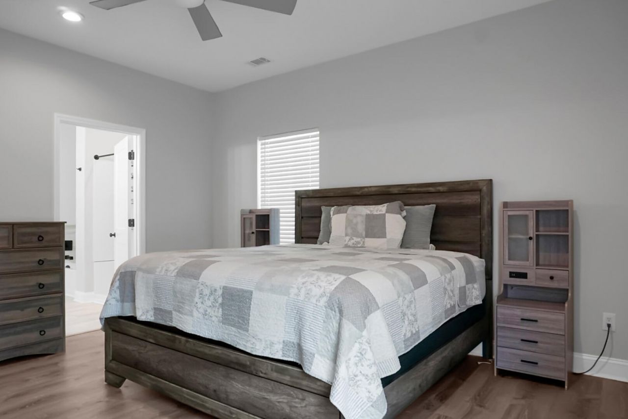 132 Wexford Way Photo 36