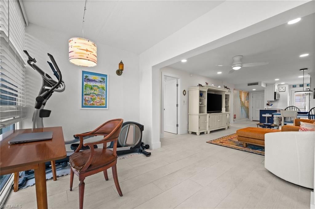 1021 3rd St S, Unit 112, Naples, FL 34102 Photo