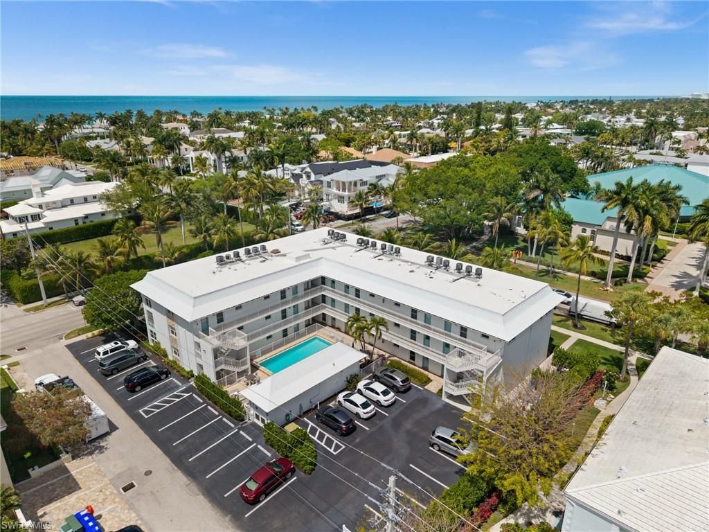 1021 3rd St S, Unit 112, Naples, FL 34102 Photo