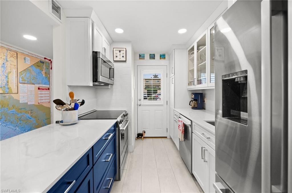 1021 3rd St S, Unit 112, Naples, FL 34102 Photo