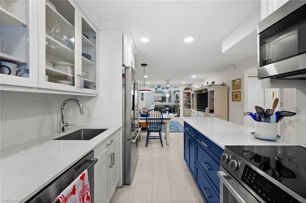 1021 3rd St S, Unit 112, Naples, FL 34102 Photo