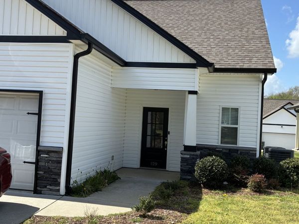 129 Dimaggio Dr , Springfield, TN 37172