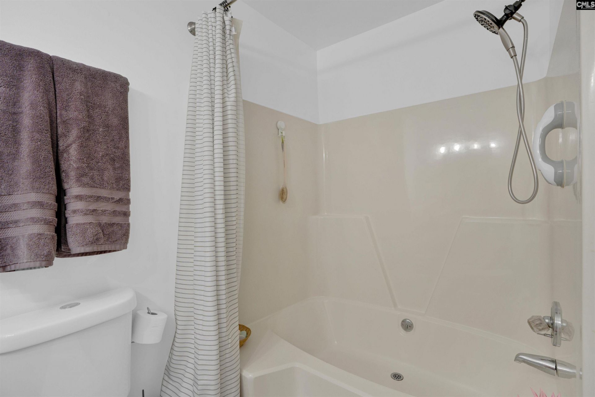 100 Tallwood Street  Photo 23