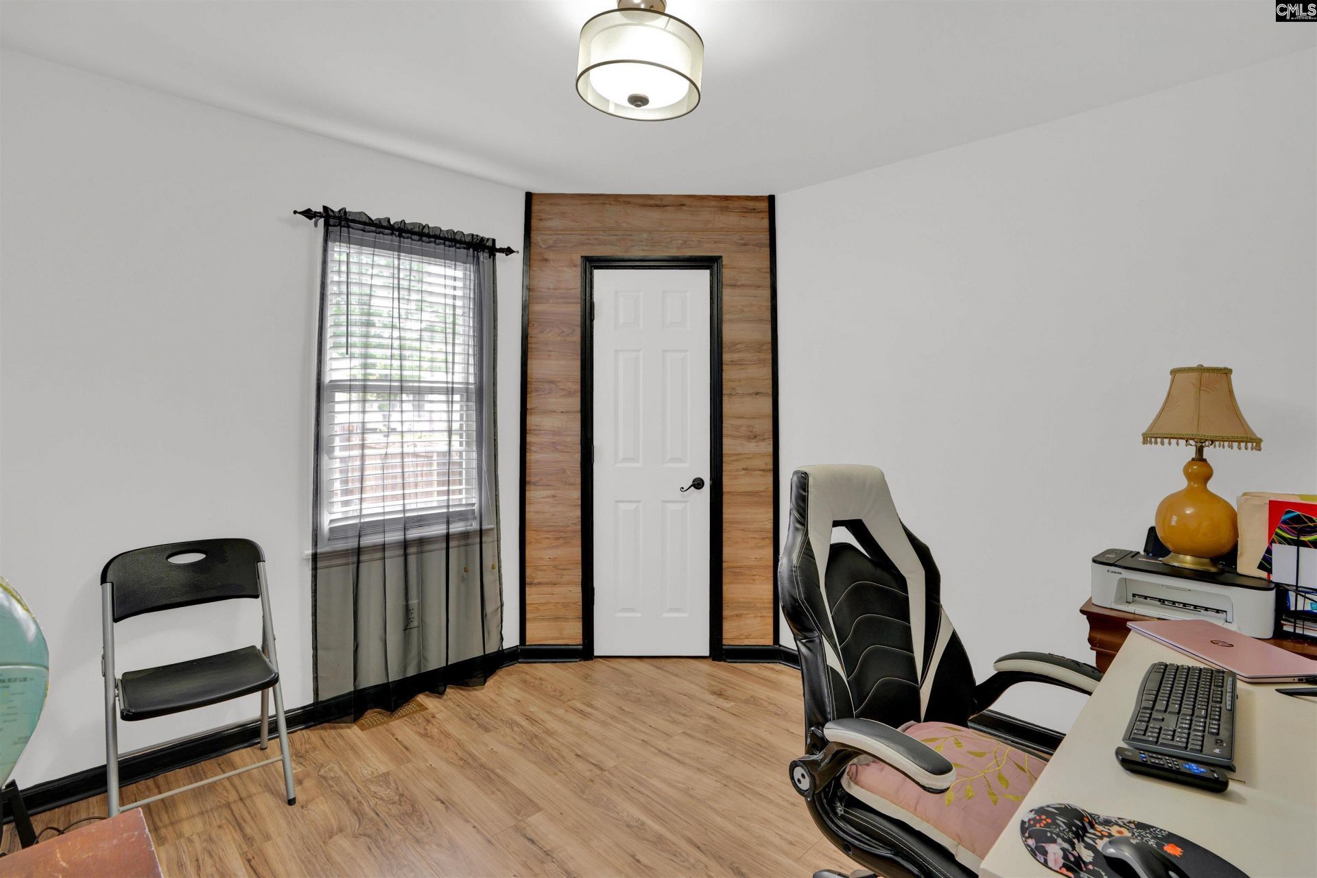 100 Tallwood Street  Photo 24