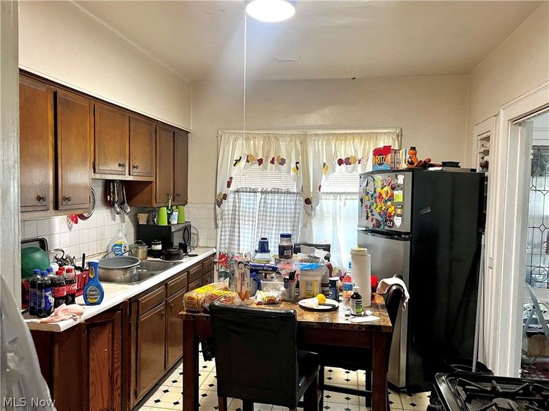 11822 Lenacrave Avenue, Cleveland, OH 44105 Photo 14