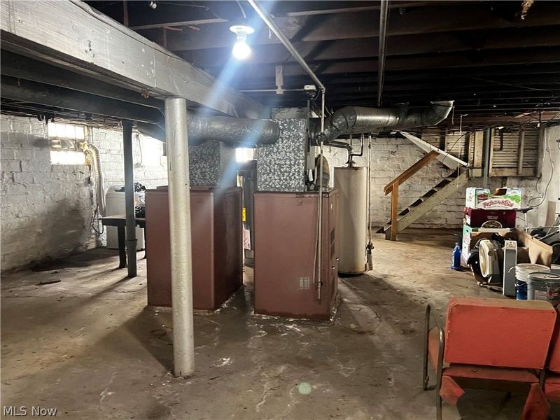 11822 Lenacrave Avenue, Cleveland, OH 44105 Photo 20