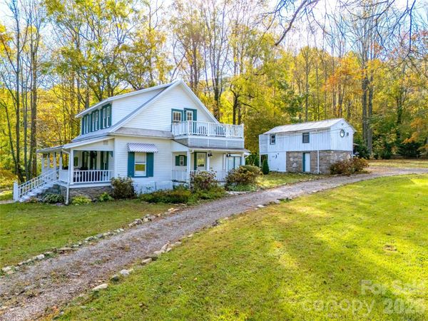 125 Timberline Drive, Maggie Valley, NC 28751