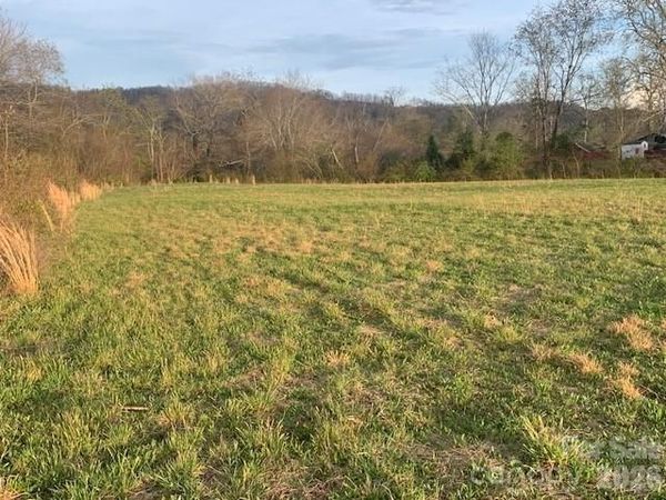 7.33AC COM CHIMNEY ROCK Highway , Edneyville, NC 28792