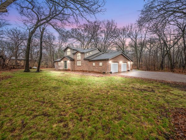 3127 Vinburn Rd, Bristol, WI 53590