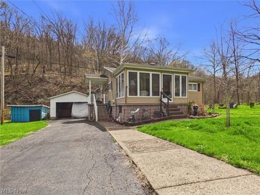 4351 County Road 17, Rayland, OH 43943