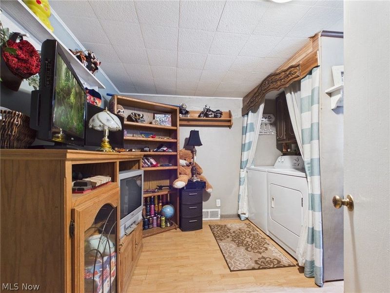 4351 County Road 17, Rayland, OH 43943 Photo 13