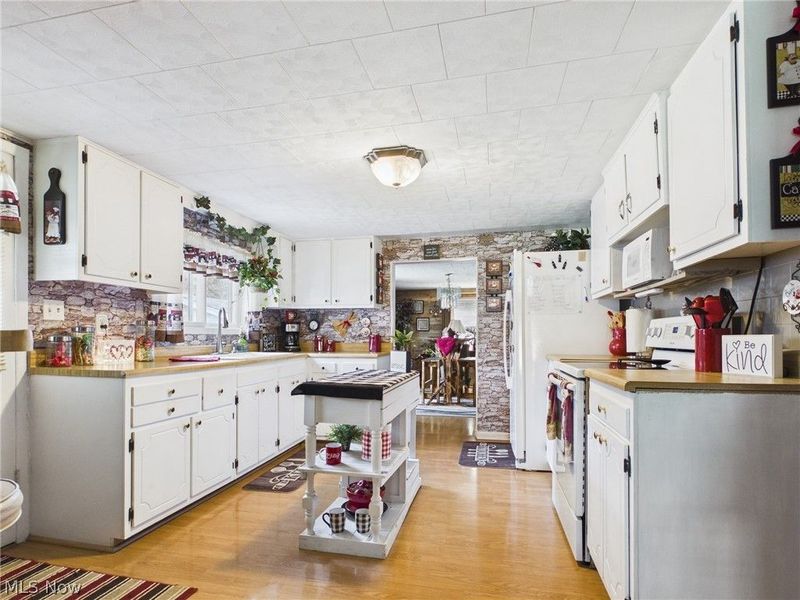 4351 County Road 17, Rayland, OH 43943 Photo 6