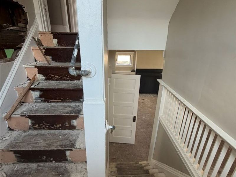 10106 Parmelee Avenue, Cleveland, OH 44108 Photo 12