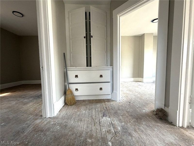 10106 Parmelee Avenue, Cleveland, OH 44108 Photo 17