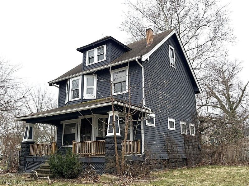 10106 Parmelee Avenue, Cleveland, OH 44108 Photo 2