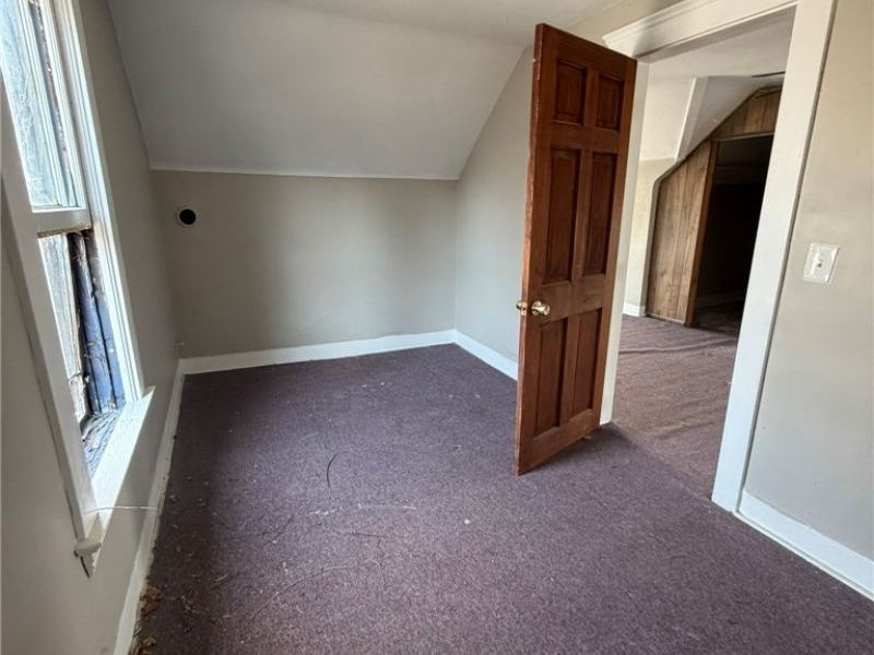 10106 Parmelee Avenue, Cleveland, OH 44108 Photo 24