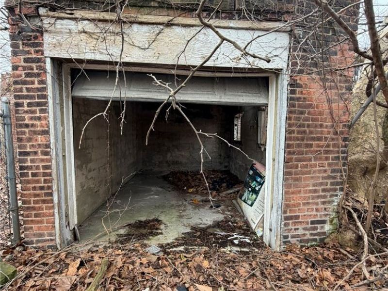 10106 Parmelee Avenue, Cleveland, OH 44108 Photo 33