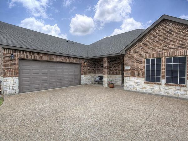 306 Derick Drive, Fate, TX 75189