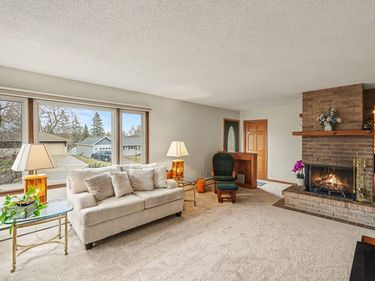 3033 Virginia Avenue N, Crystal, MN 55427