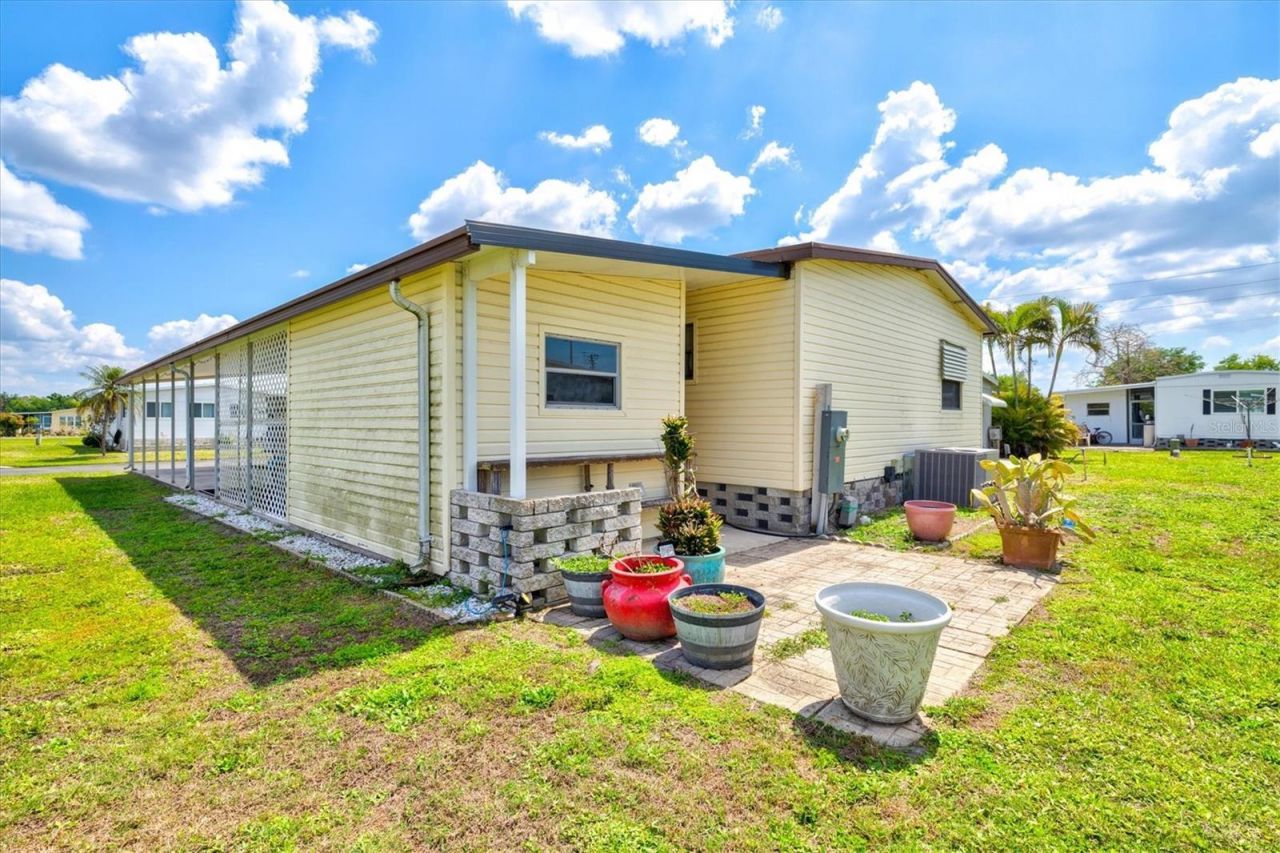 5316 53rd Avenue E, Unit K28, Bradenton, FL 34203 Photo