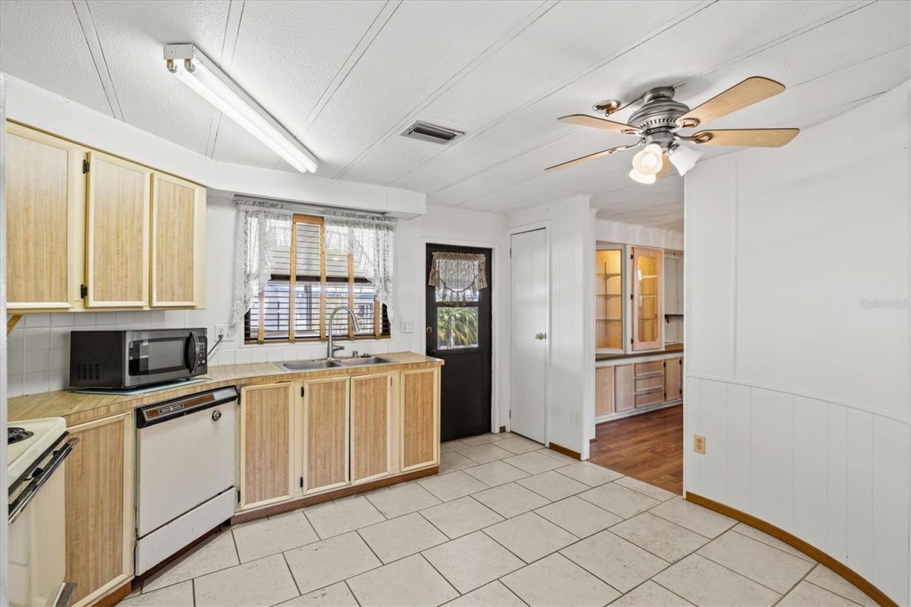 5316 53rd Avenue E, Unit K28, Bradenton, FL 34203 Photo