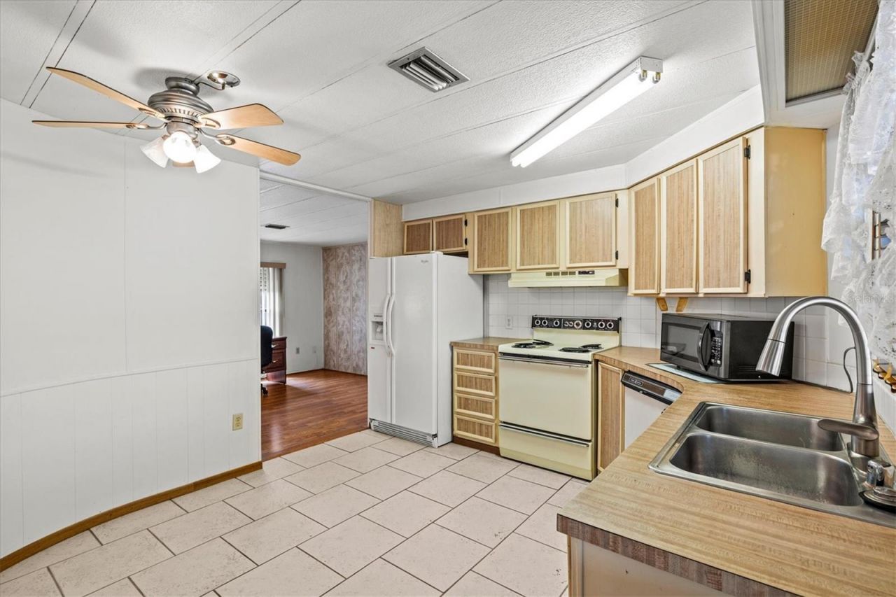 5316 53rd Avenue E, Unit K28, Bradenton, FL 34203 Photo