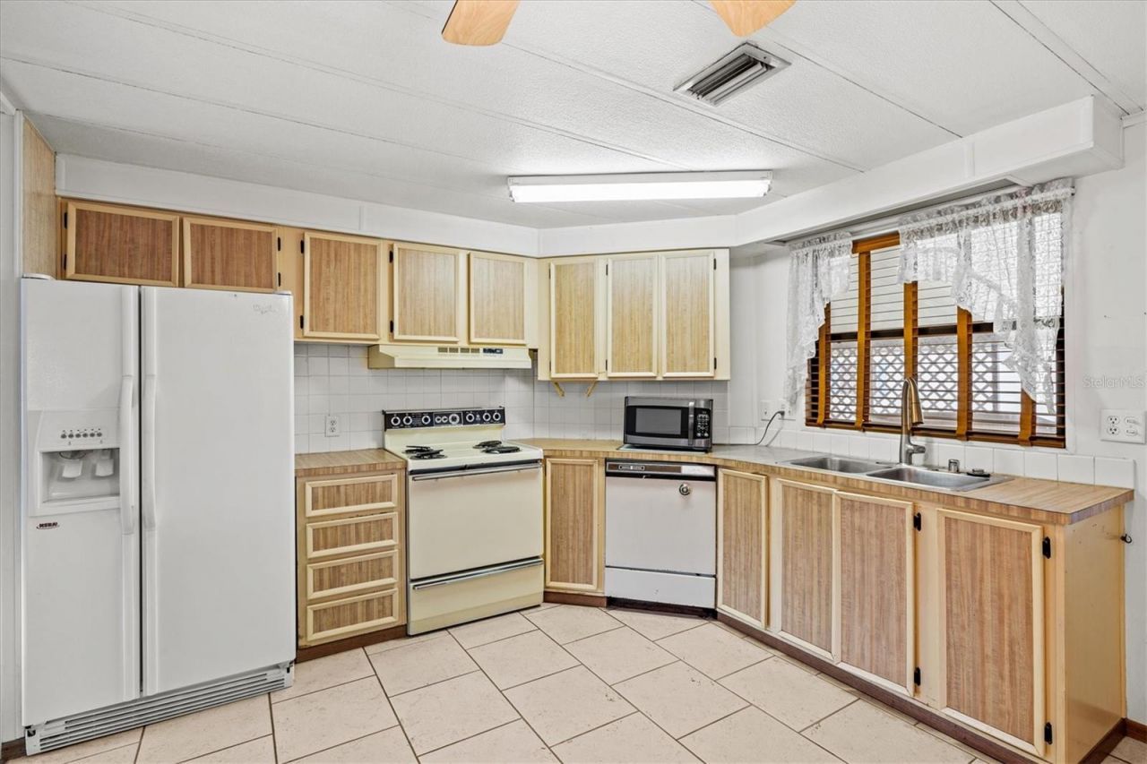 5316 53rd Avenue E, Unit K28, Bradenton, FL 34203 Photo