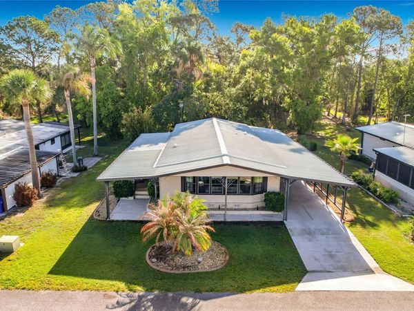 6561 CHINABERRY DR NE , WINTER HAVEN, FL 33881