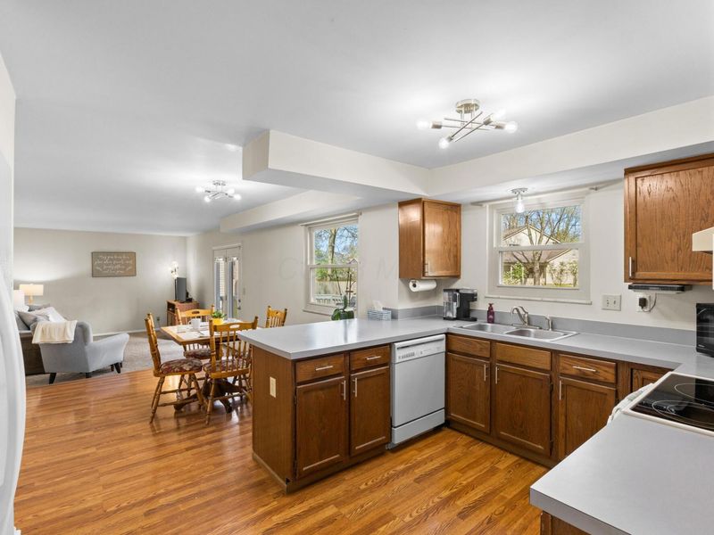 958 Windbourne Street, Columbus, OH 43230 Photo 12