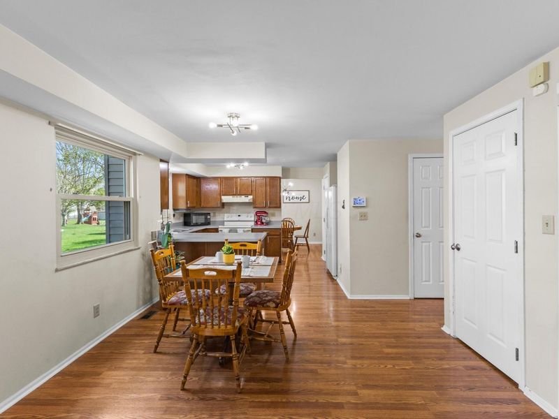 958 Windbourne Street, Columbus, OH 43230 Photo 14