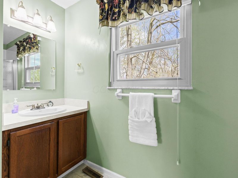 958 Windbourne Street, Columbus, OH 43230 Photo 27