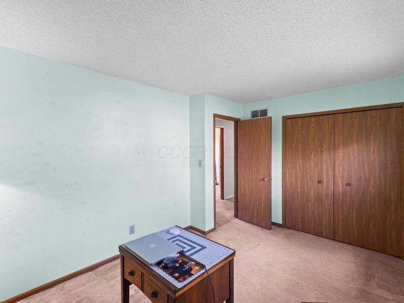 958 Windbourne Street, Columbus, OH 43230 Photo 34