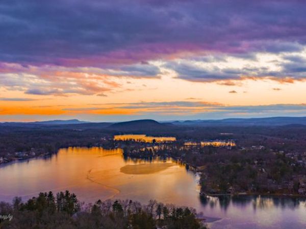 218 Griffin, Suffield, CT 06093