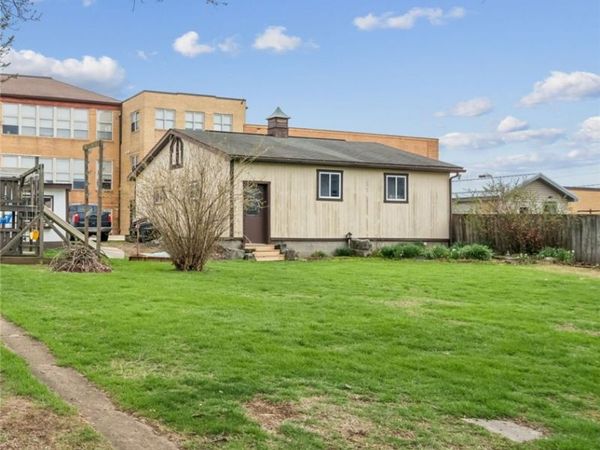 711 High St , Saltsburg, PA 15681