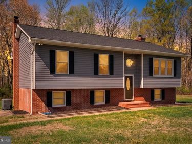 13452 POST OAK ROAD, SPOTSYLVANIA, VA 22551