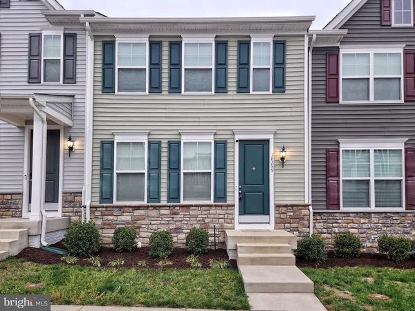 18259 SUMMIT POINTE DRIVE, TRIANGLE, VA 22172